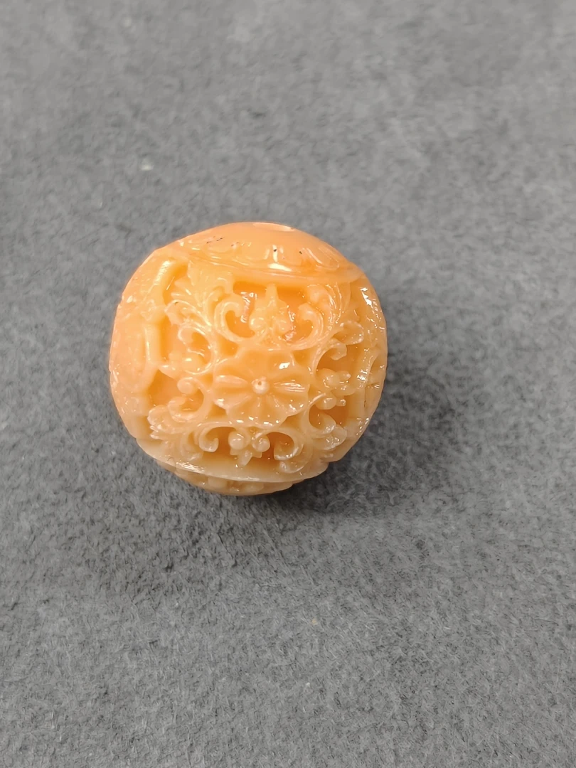 A90精品粉色卡16mm雪花雕刻圆珠