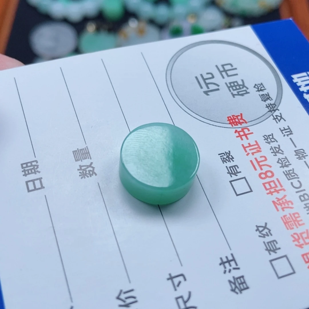 翡翠未镶嵌颈饰如*