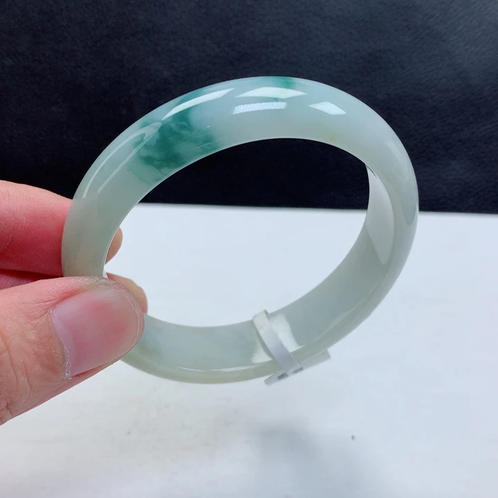 未镶嵌手镯翡翠54.8贵妃