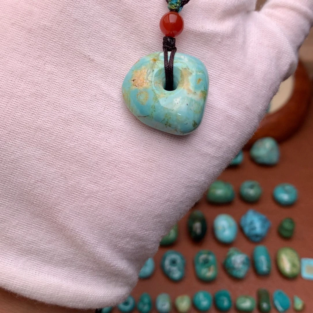 未镶嵌绿松石珠宝奇石