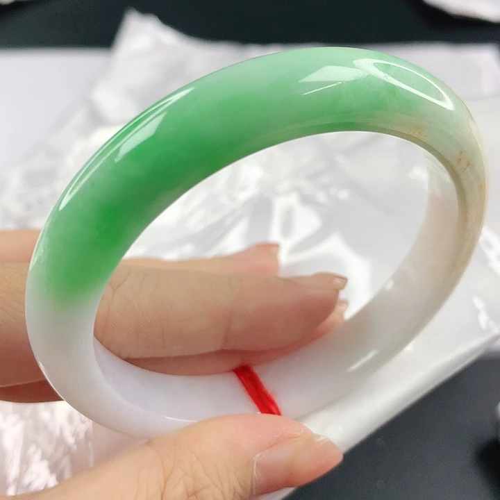 未镶嵌手镯翡翠，156