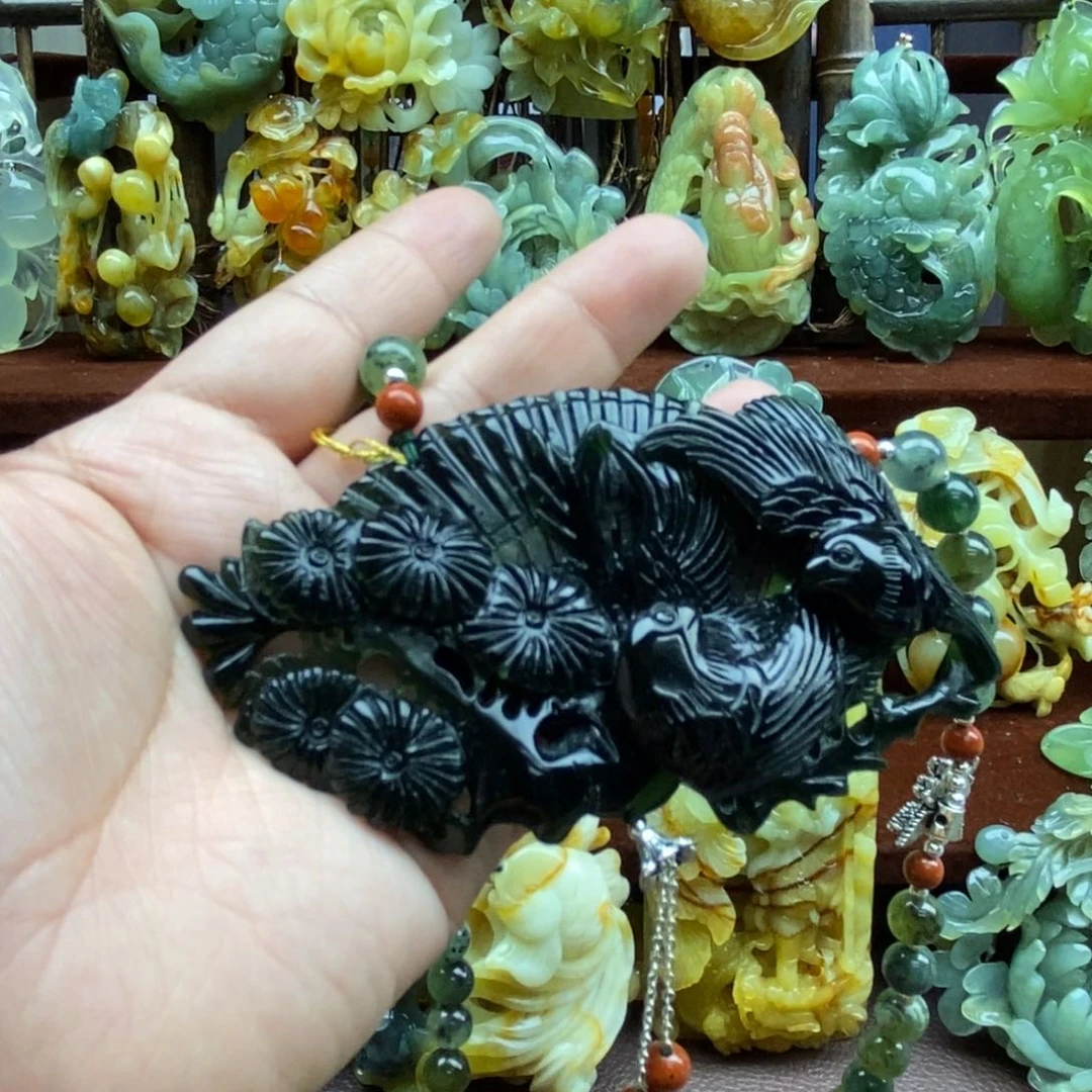 蛇纹石玉颈饰未镶嵌澜*