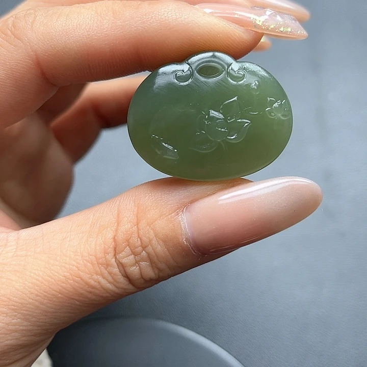 【闪购商品】颈饰未镶嵌和田玉