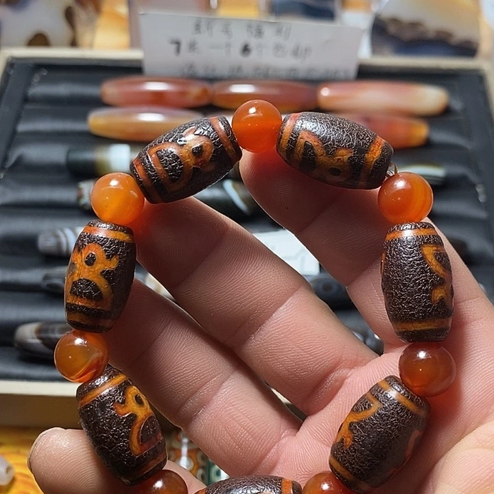 玛瑙/玉髓合金颈饰