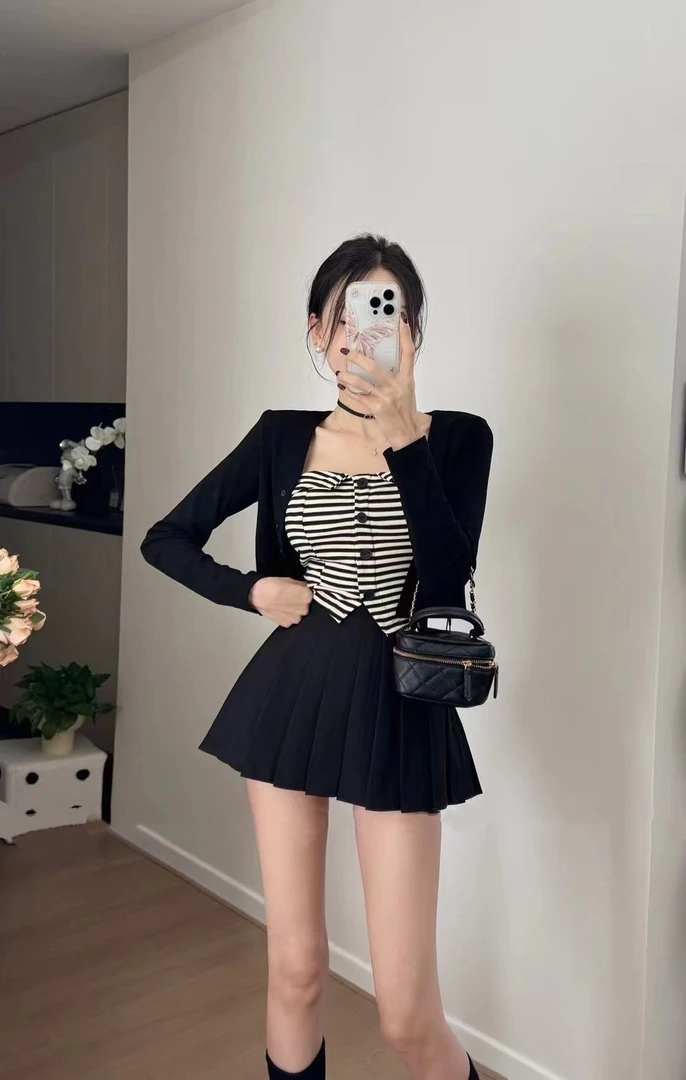 辣妹防走光半身裙西装百褶裙显瘦高腰时尚