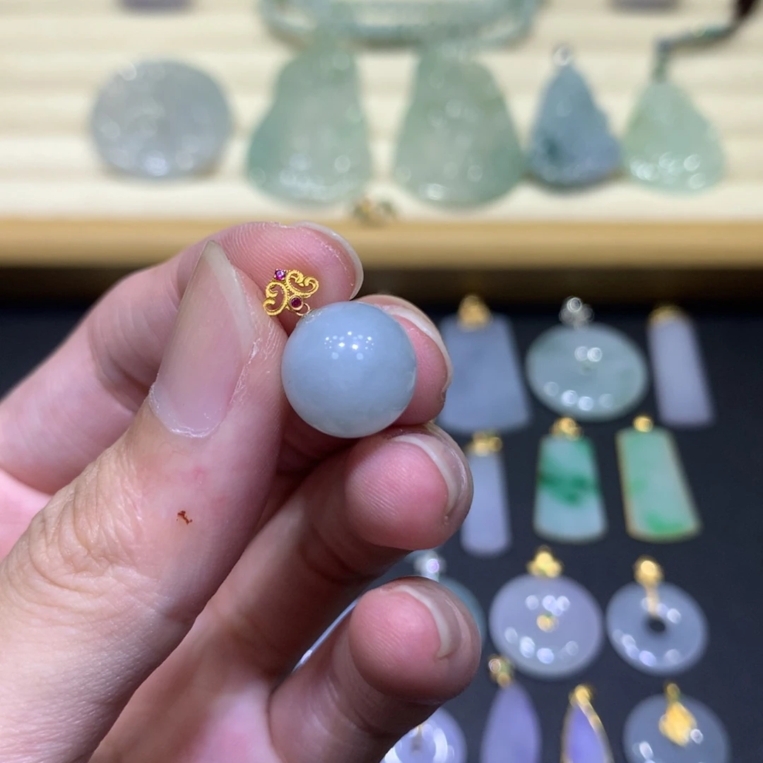 翡翠18K金镶嵌吊坠(不含链)