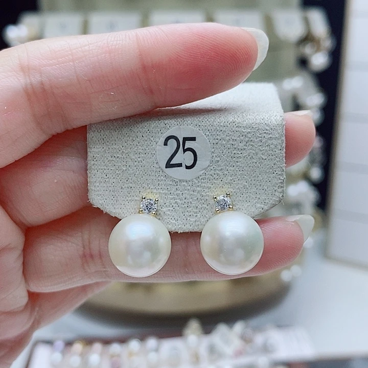 银S925镀金镶嵌淡水珍珠耳饰