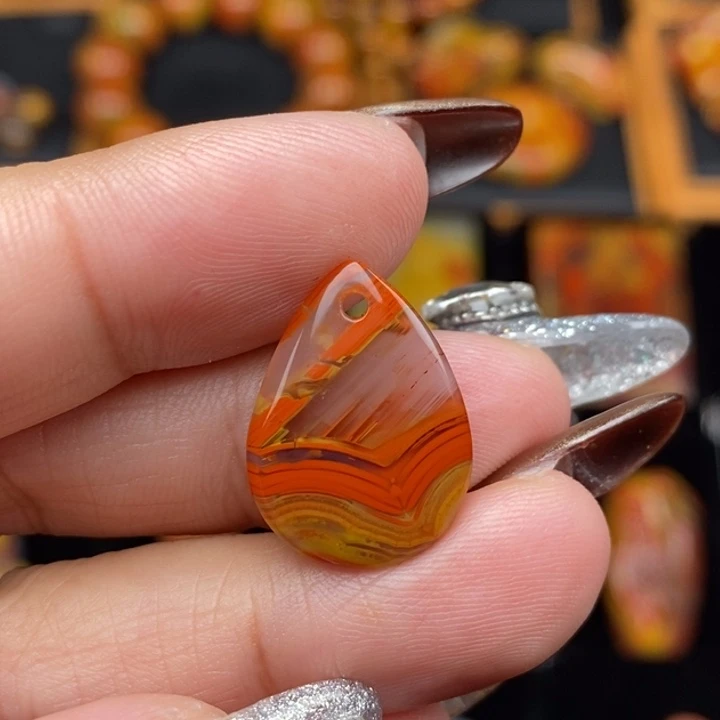 玛瑙/玉髓未镶嵌颈饰