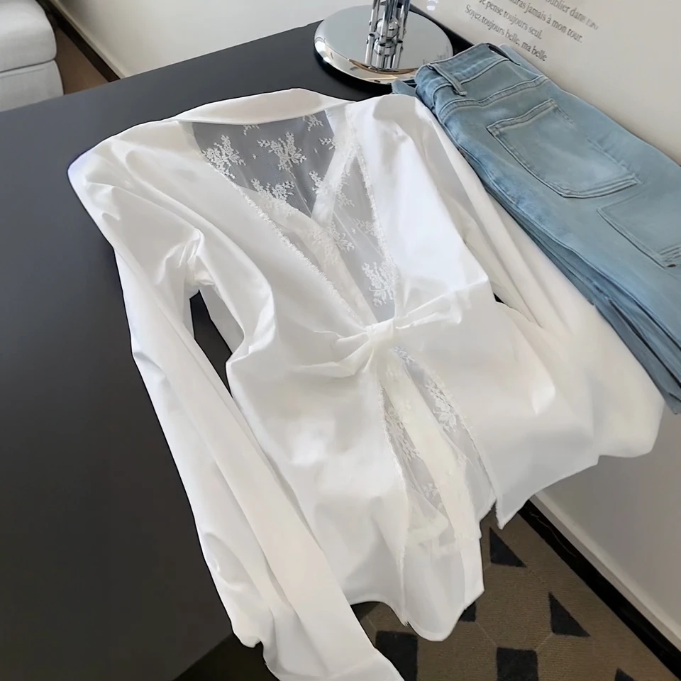 法式气质蕾丝拼接长袖衬衫女修身设计感小众洋气扭结别致露背上衣
