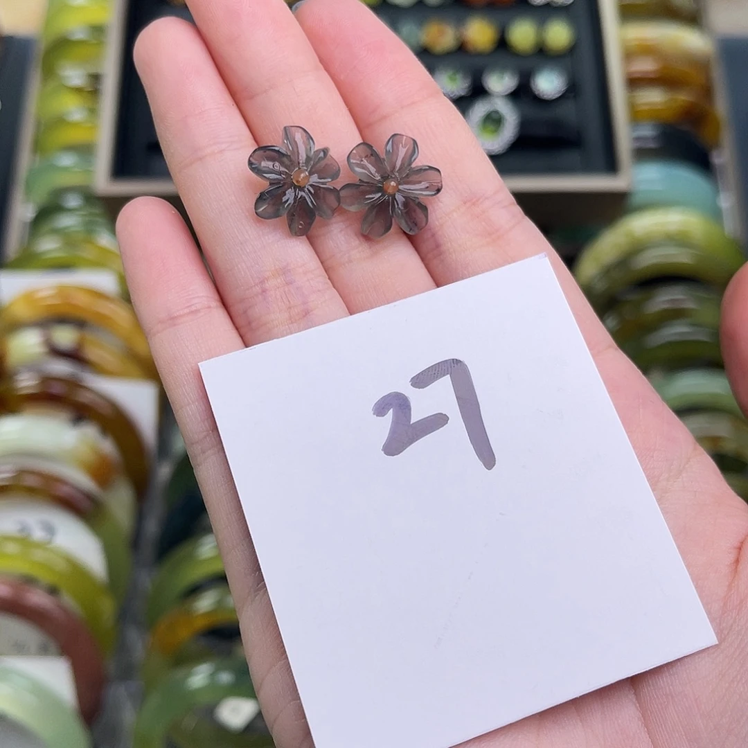 S***屁蛇纹石玉未镶嵌手镯