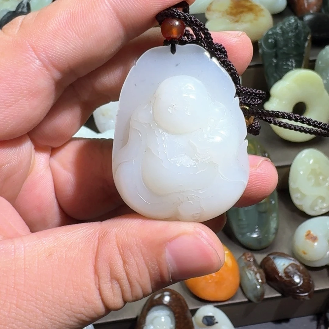 和田玉颈饰未镶嵌