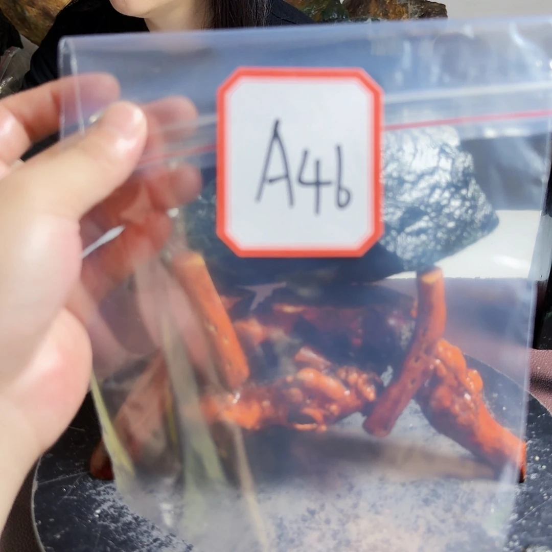 蛇纹石玉未镶嵌手镯乡**的