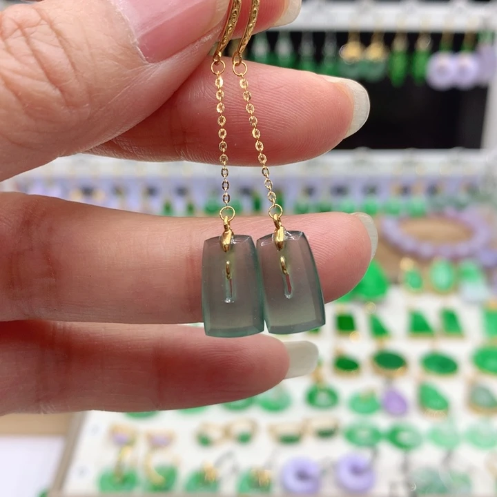 翡翠18K金镶嵌耳饰