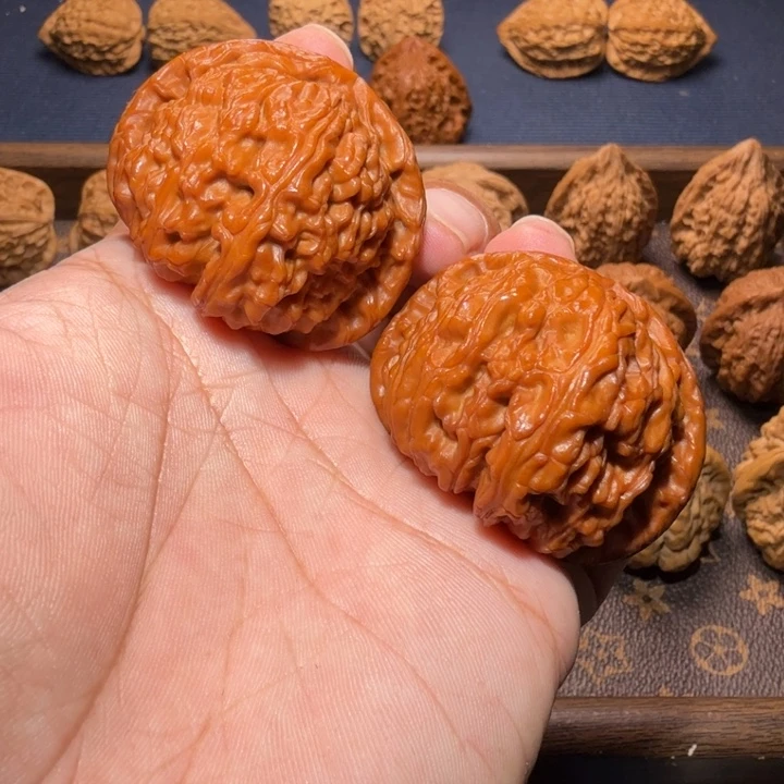 博***部文玩核桃把件回血白狮子头