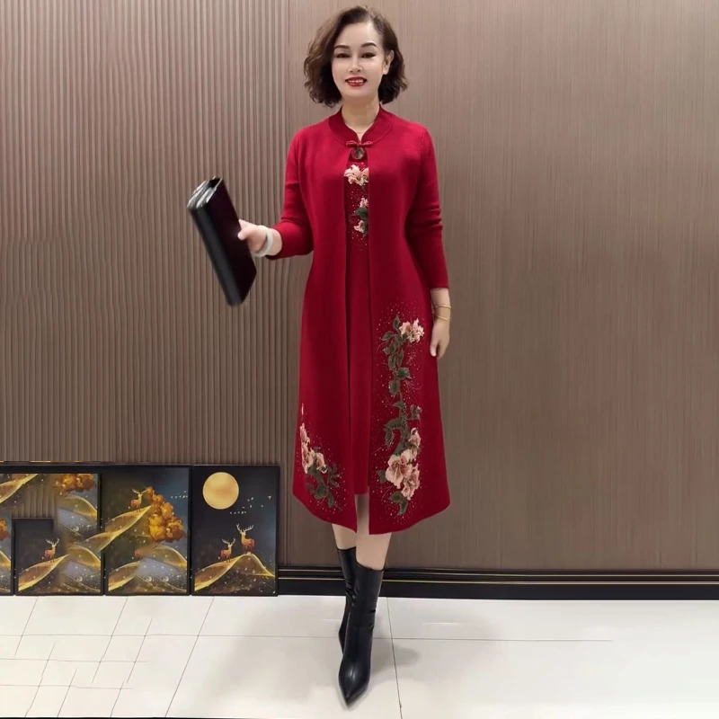 重工刺绣高档针织裙新中式国风毛衣裙2025新款中长裙阔太太连衣裙