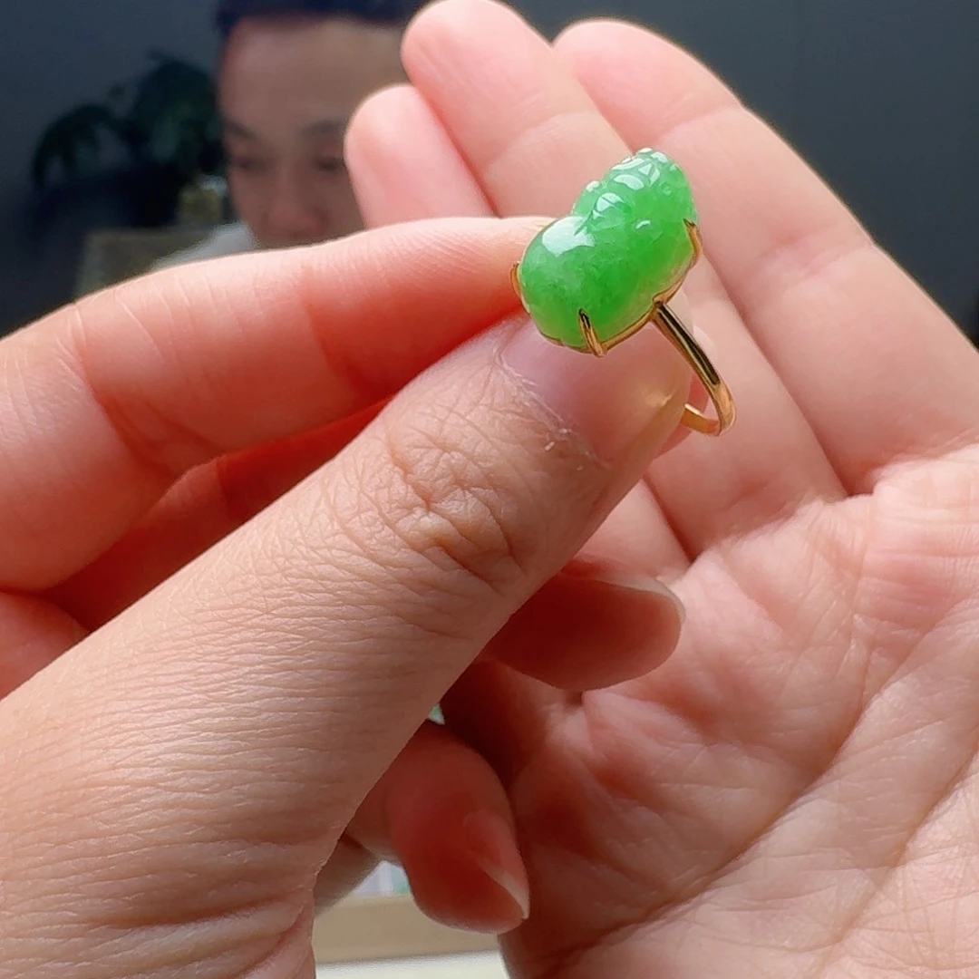 田***美翡翠戒指18K金镶嵌天然