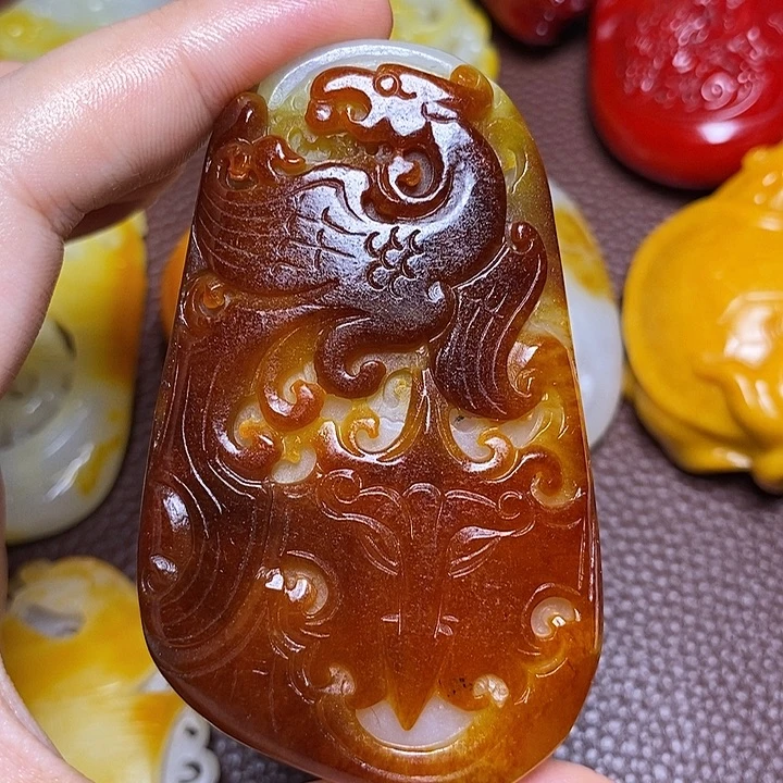 明***好和田玉未镶嵌颈饰