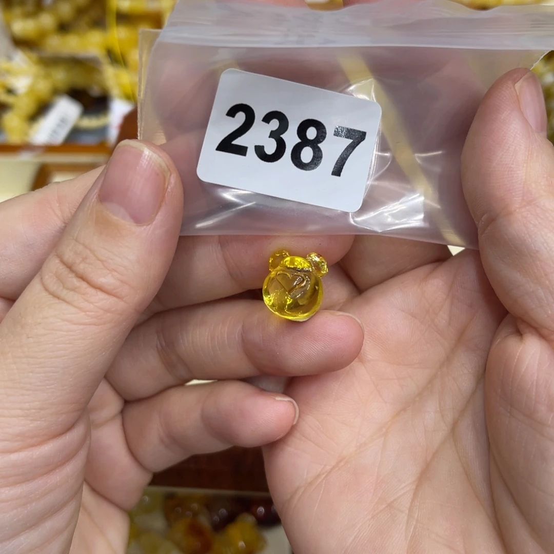 琥珀珠宝奇石未镶嵌