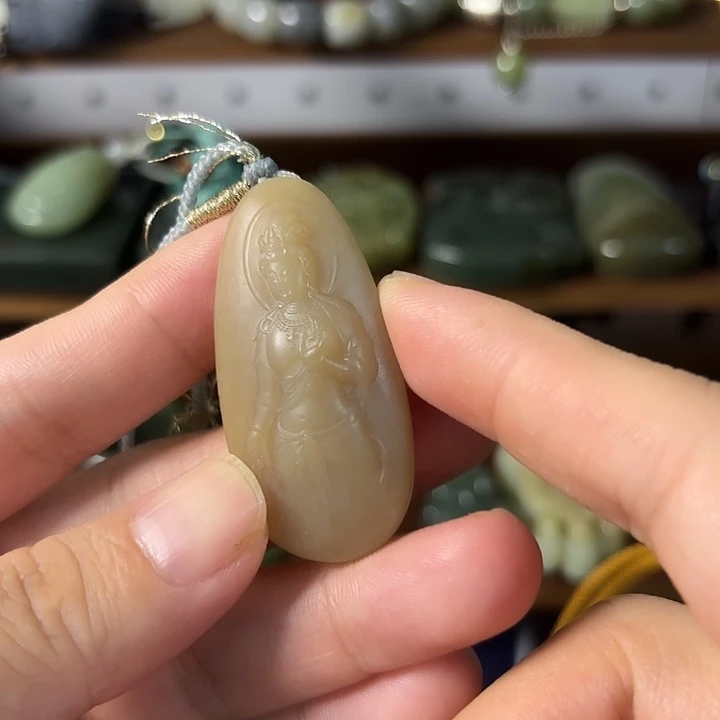 颈饰未镶嵌和田玉