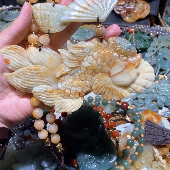 蛇纹石玉毛衣链未镶嵌方*