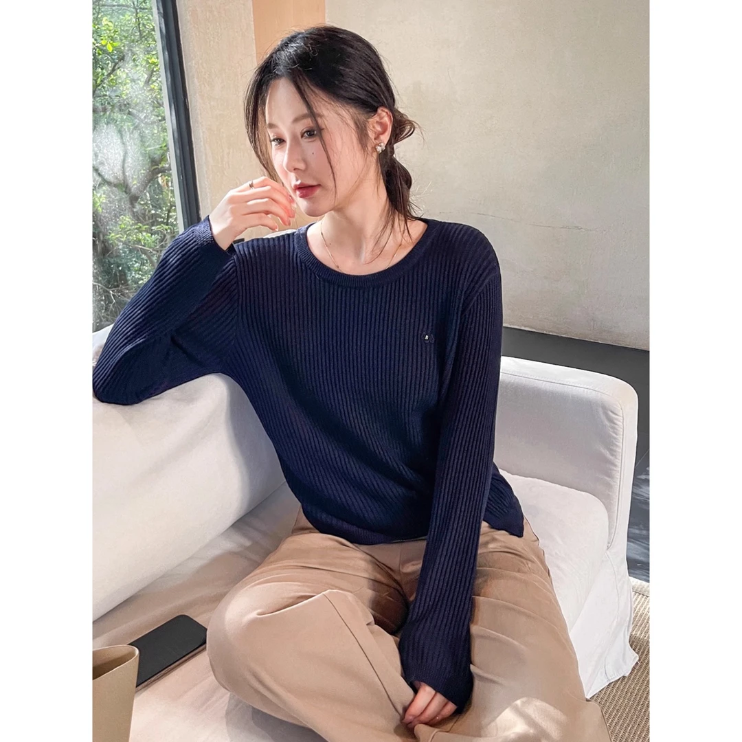 藏蓝色圆领毛衣打底衫女2025新款春秋季显瘦长袖针织开叉内搭上衣
