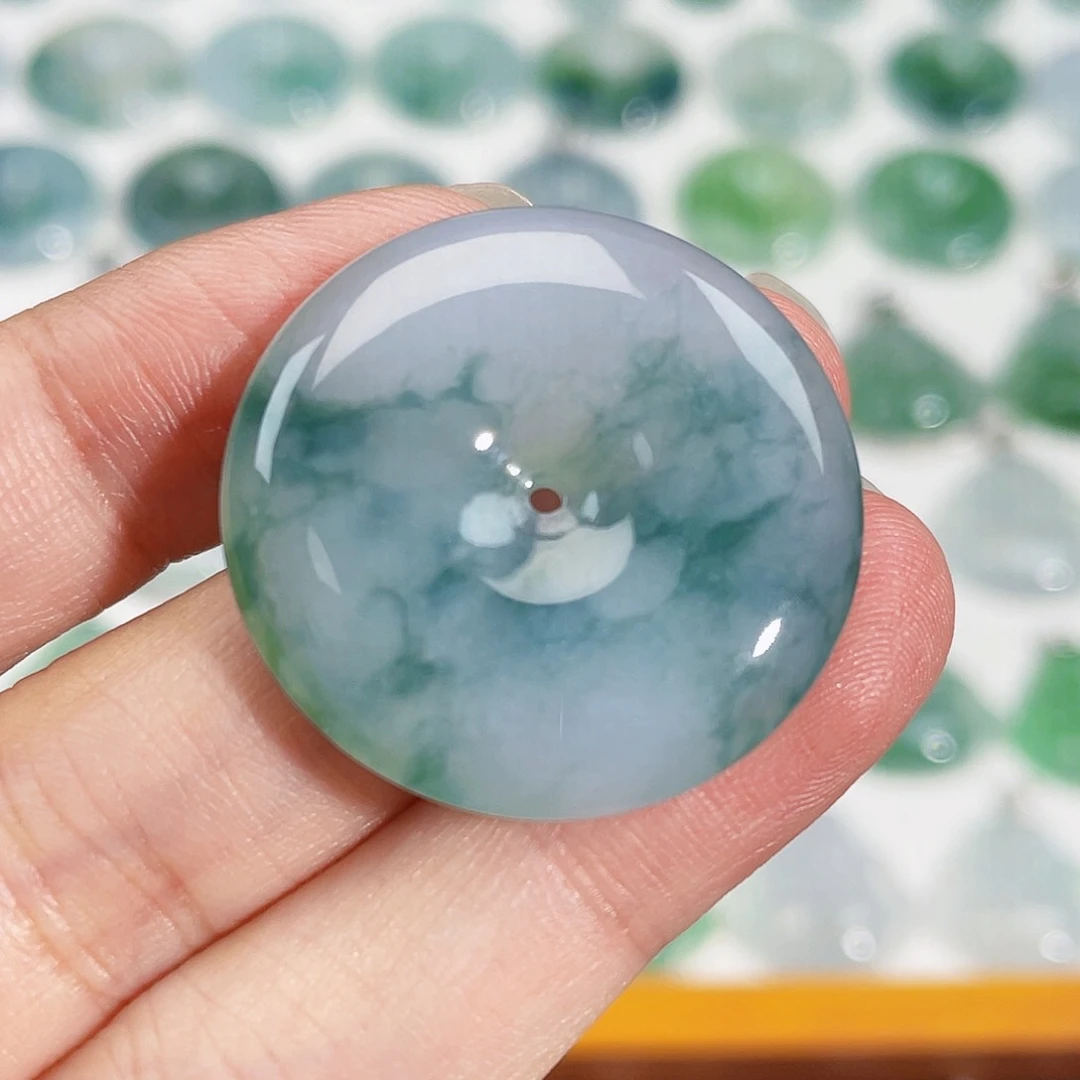 颈饰未镶嵌翡翠吊坠