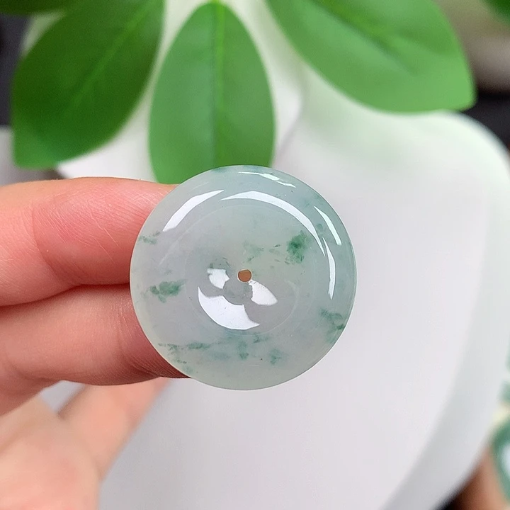 翡翠未镶嵌颈饰平安扣 24x5.3mm