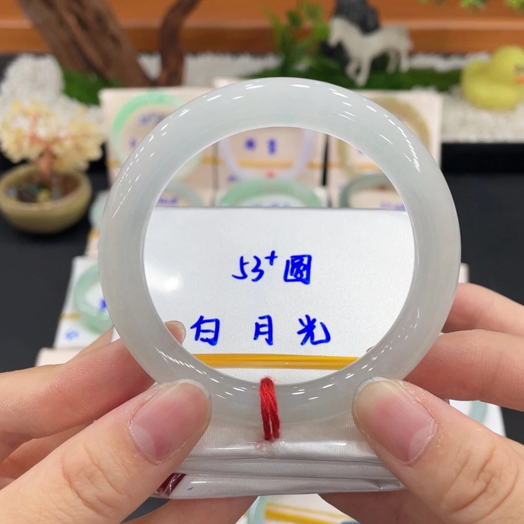 翡翠未镶嵌手镯缅甸天然翡翠