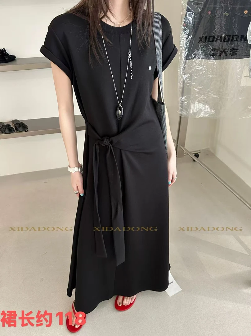 侧收腰系带连衣裙