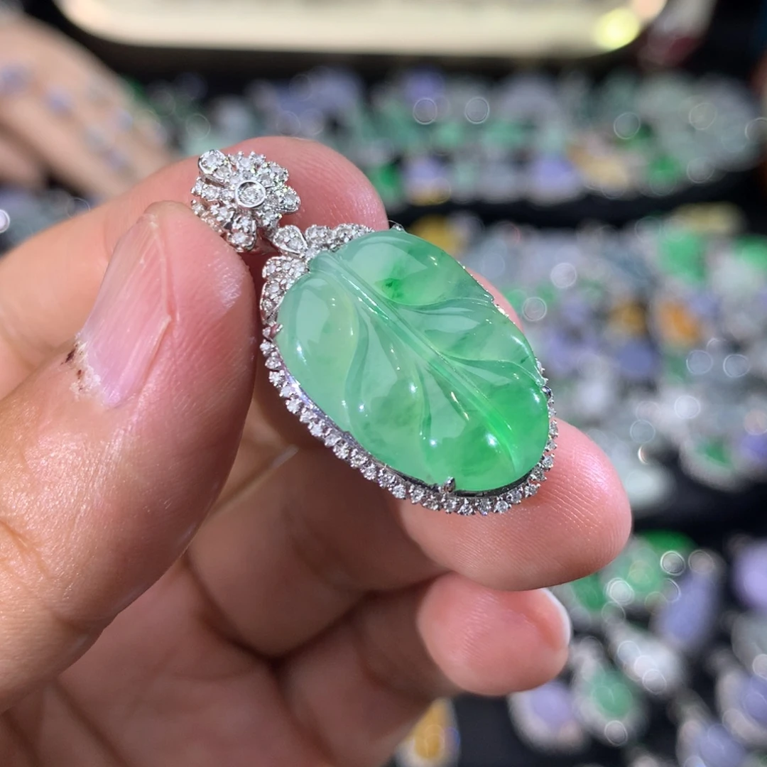 翡翠18K金镶嵌吊坠(不含链)
