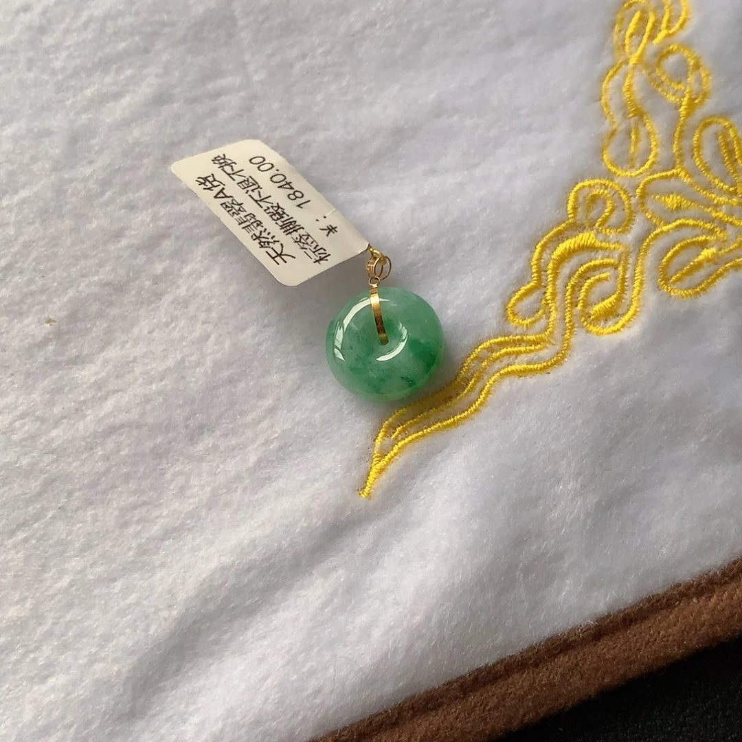 翡翠18K金镶嵌颈饰aaaaaaaaa