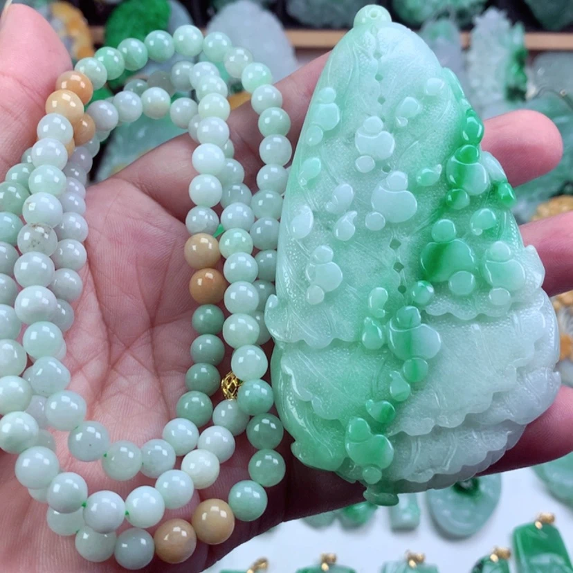 【闪购商品】翡翠未镶嵌吊坠(不含链)