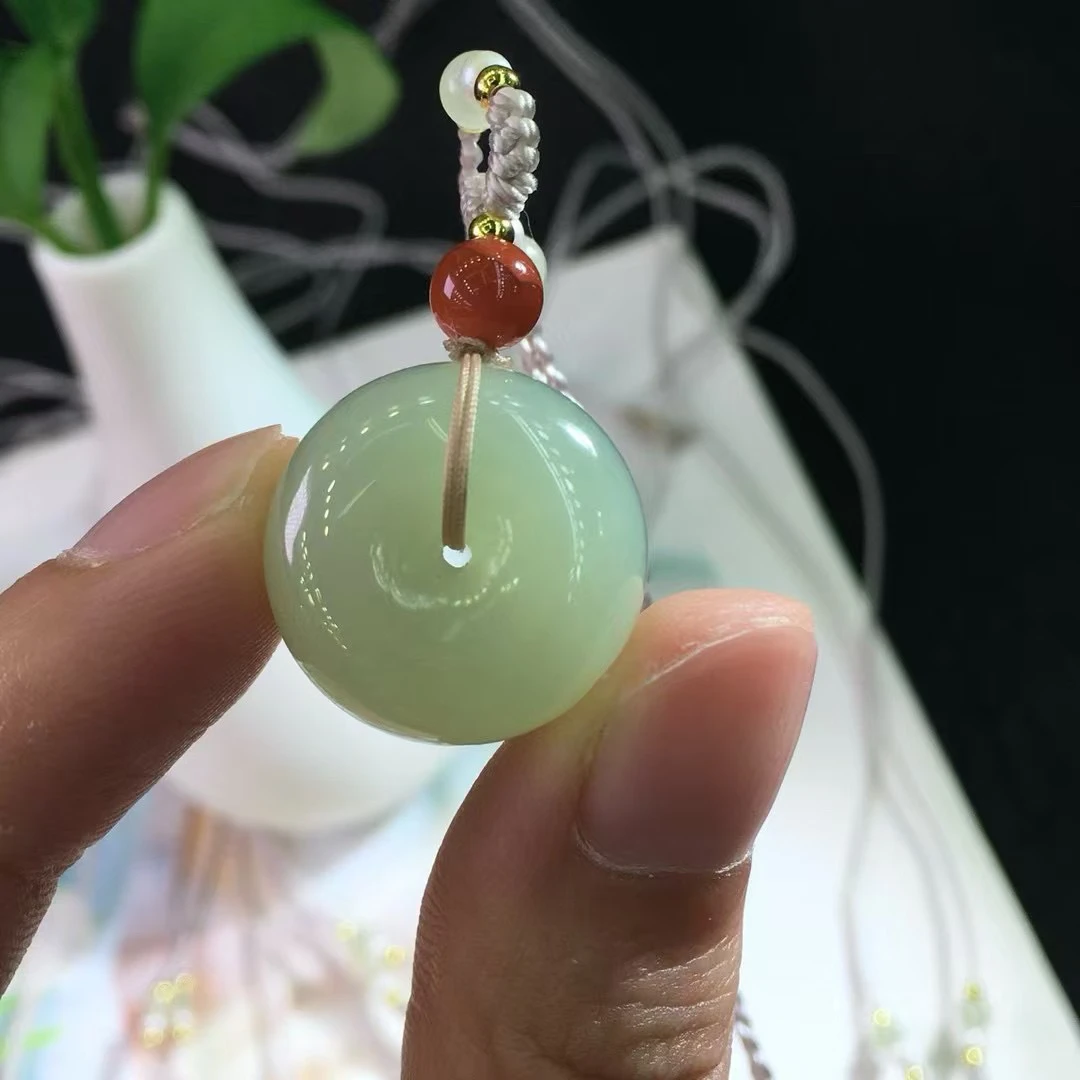 和田玉晴水平安扣老坑料玉质细腻油润佩戴效果极好 19*9.8，7.8g