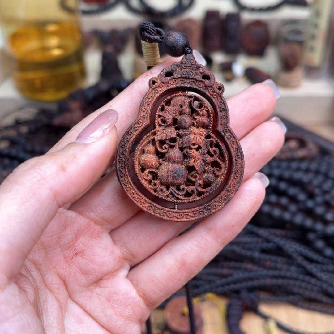 降真香其他風**游5.0回转大葫芦雕刻件