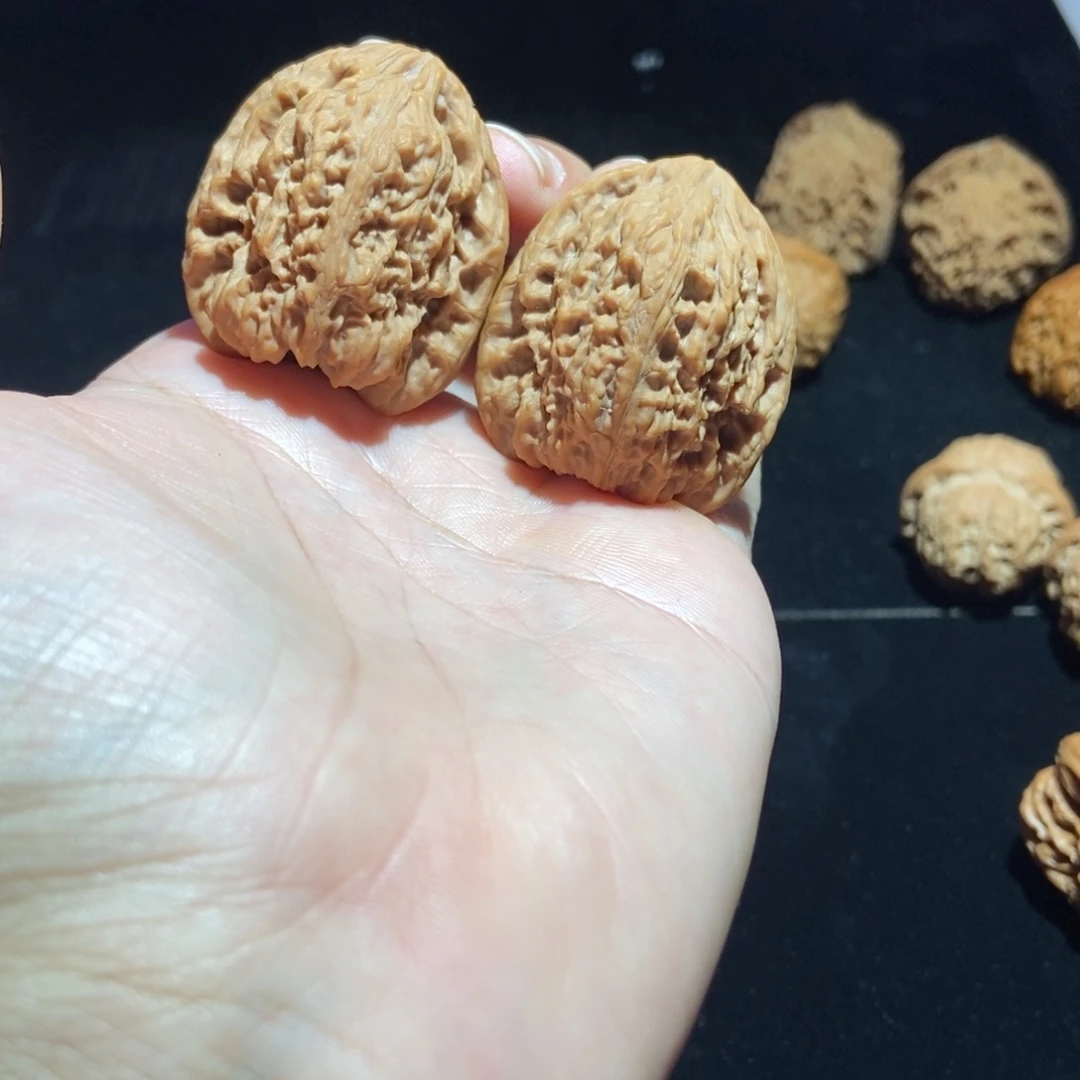 把件文玩核桃南疆石