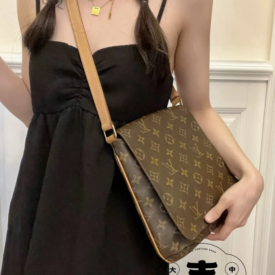 95新 LV 竖版王菲全原 单肩包 时尚百搭高品质包包翻盖