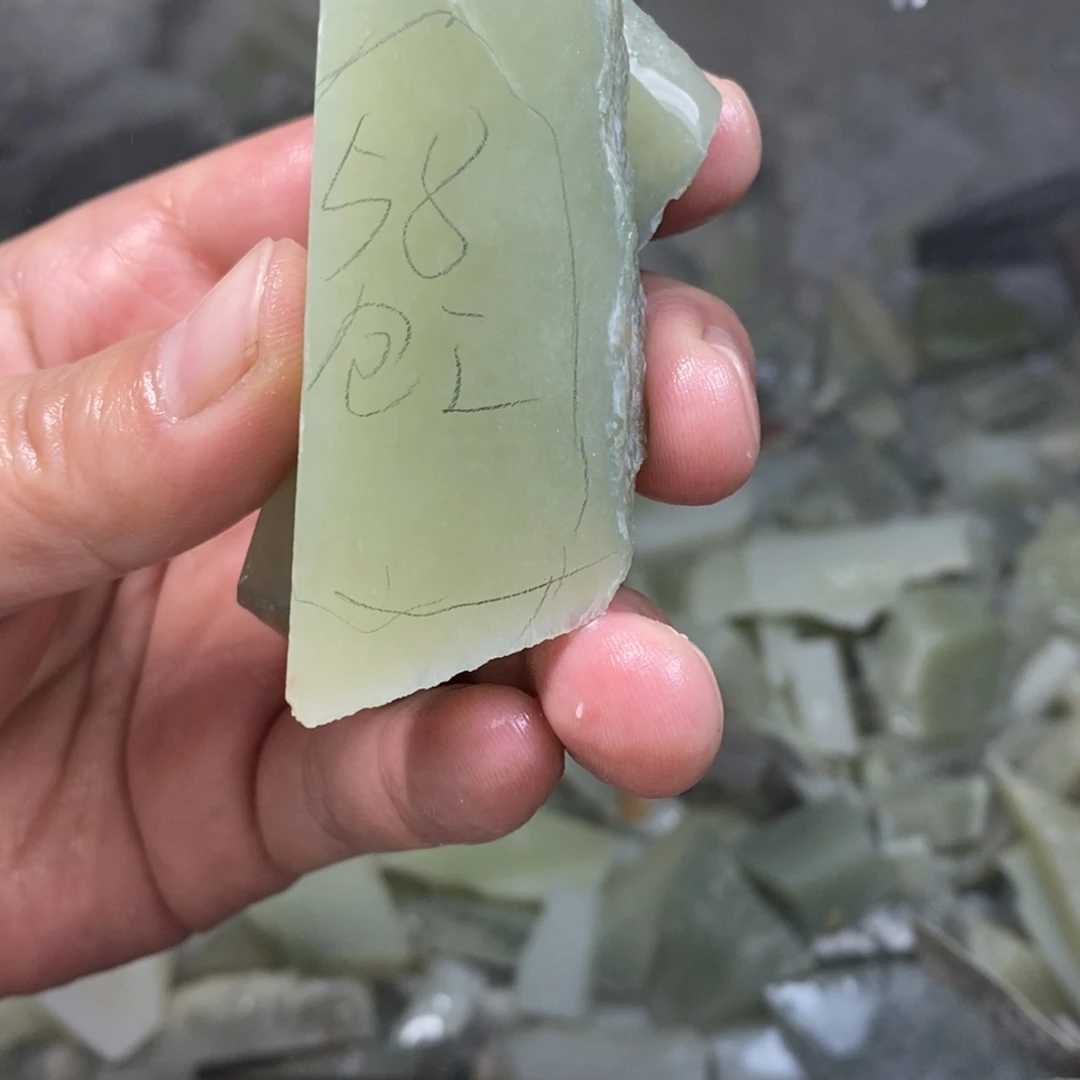 定制和田玉毛货抛光