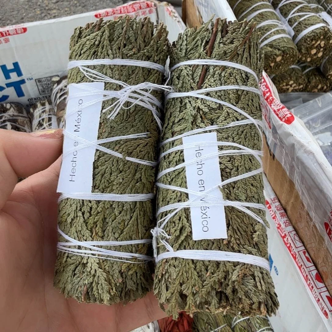 小***士未镶嵌颈饰紫晶白