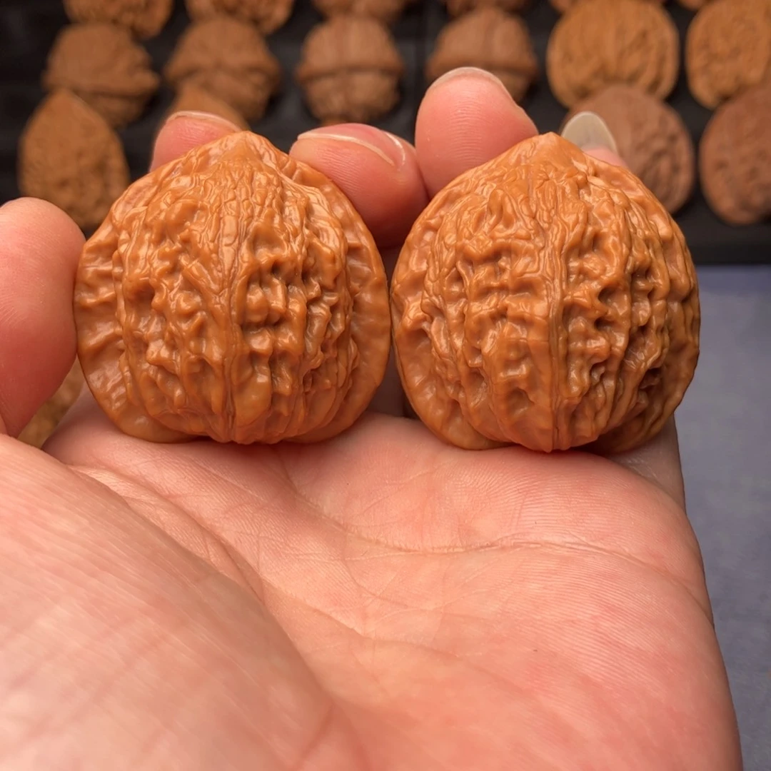 文玩核桃把件尼**恒钱袋子