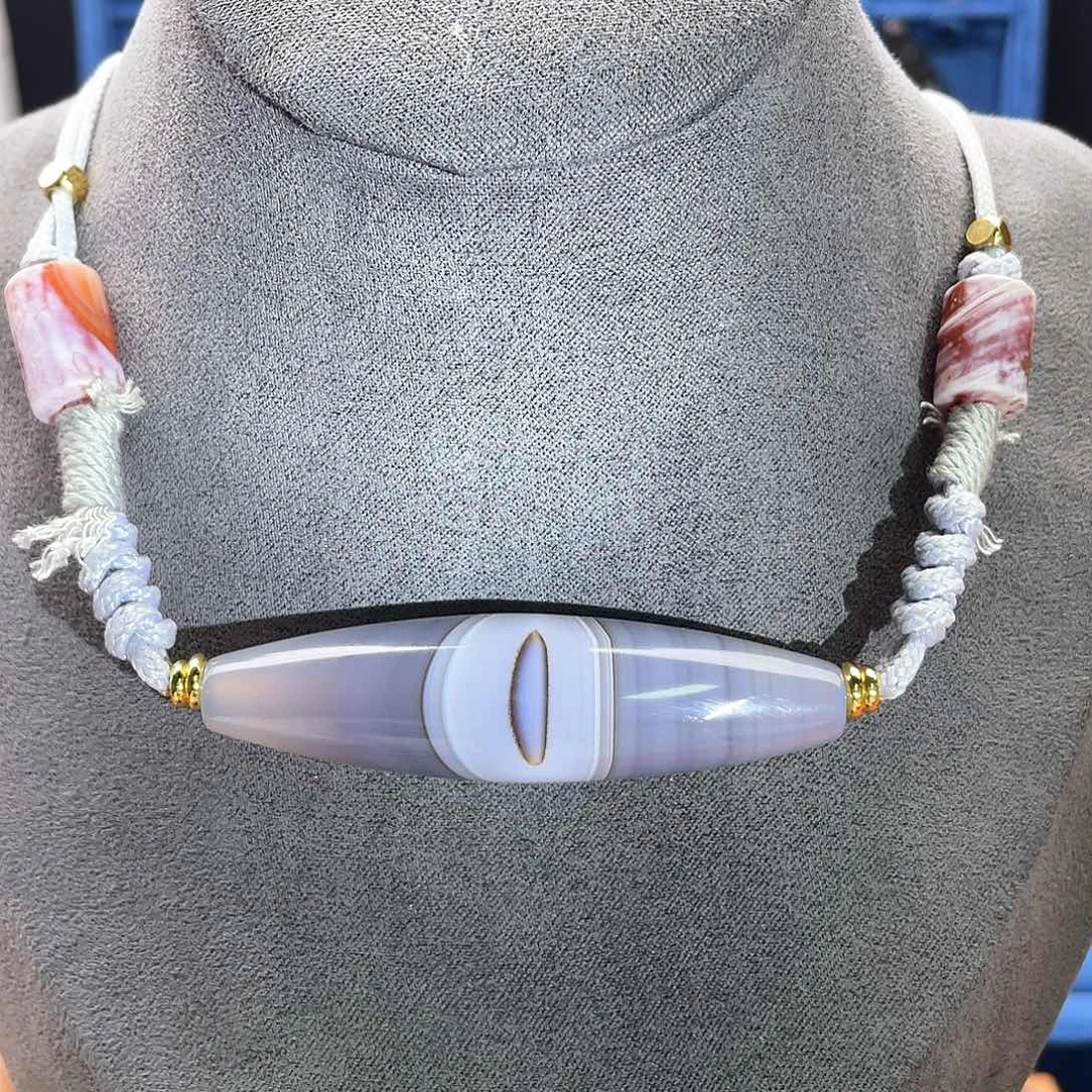 玛瑙/玉髓未镶嵌珠宝半成品