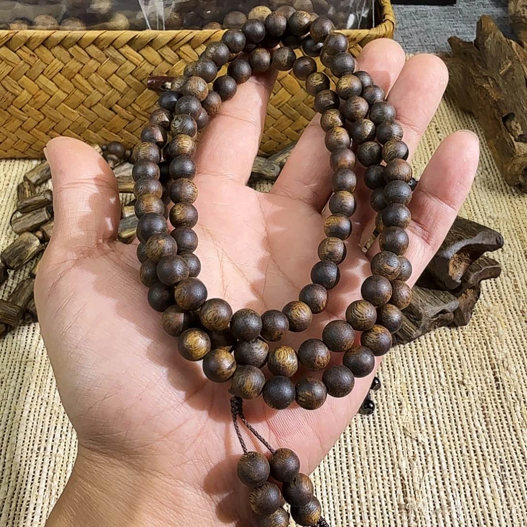 *****沉香沉香碎屑绿棋张勺子沉水浮级别老树0.8mm