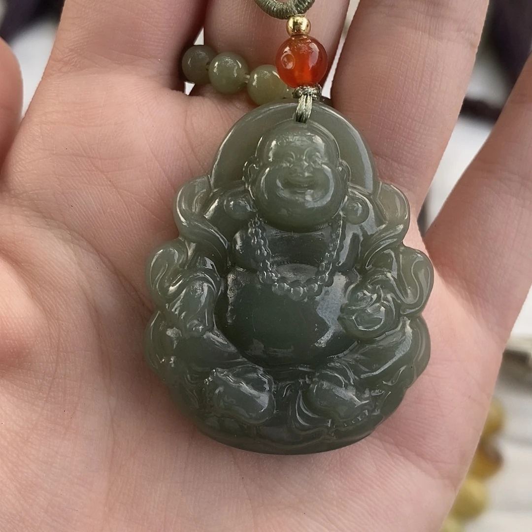 颈饰未镶嵌和田玉（糖玉）