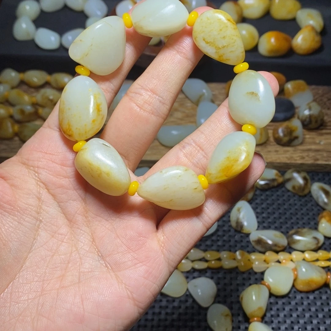 和田玉未镶嵌手链