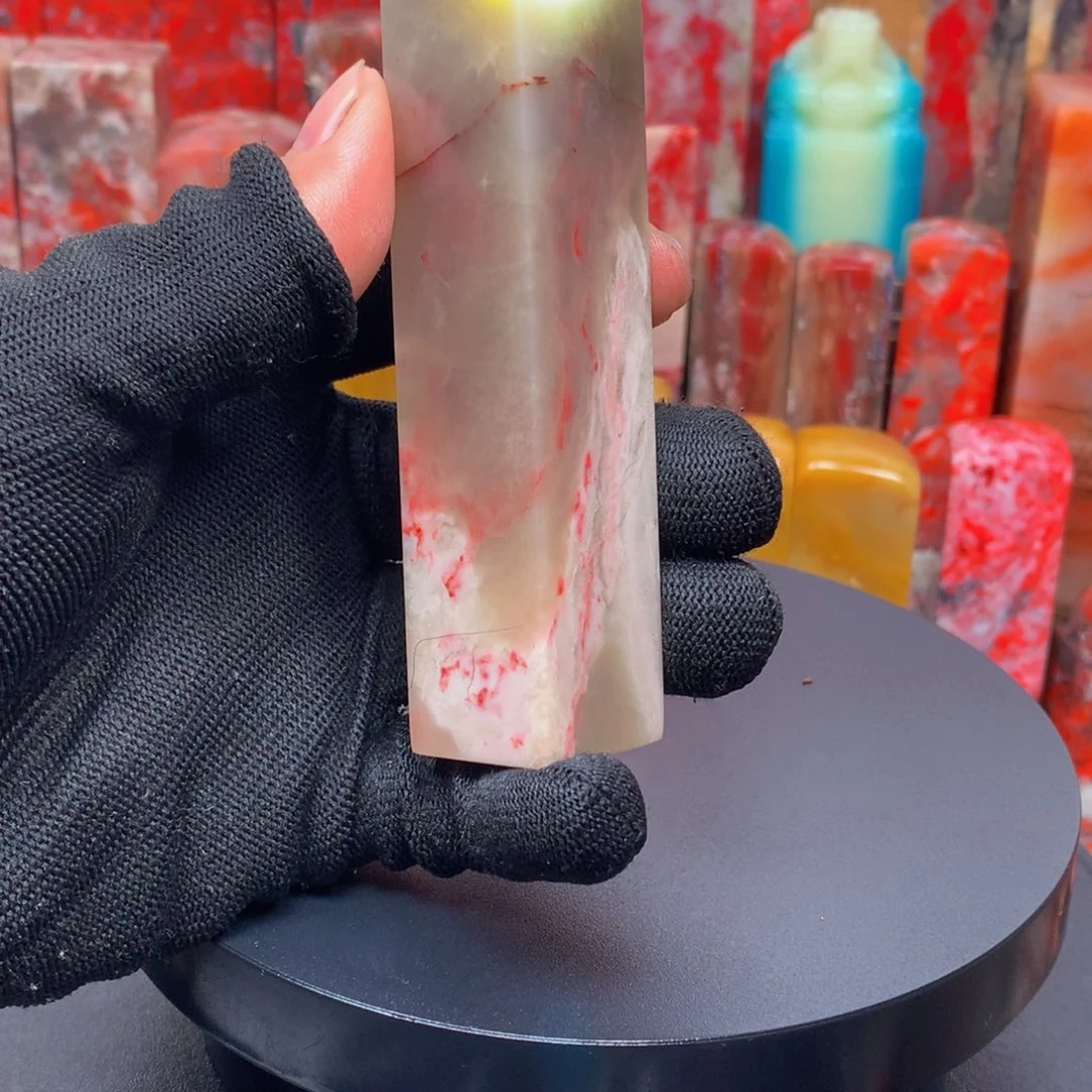 昌化石豆青冻鸡血石印章