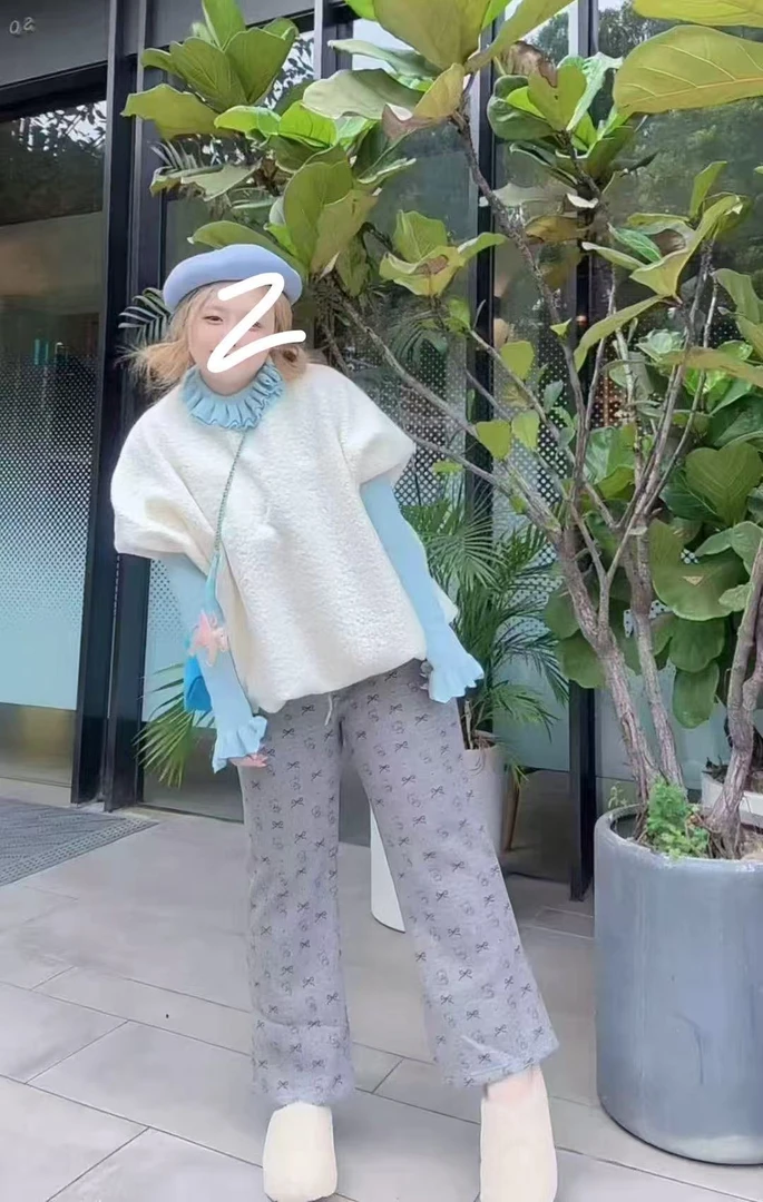 2025新款胖m时尚显瘦气质欧货花苞马甲+娃娃领内搭两件套2537