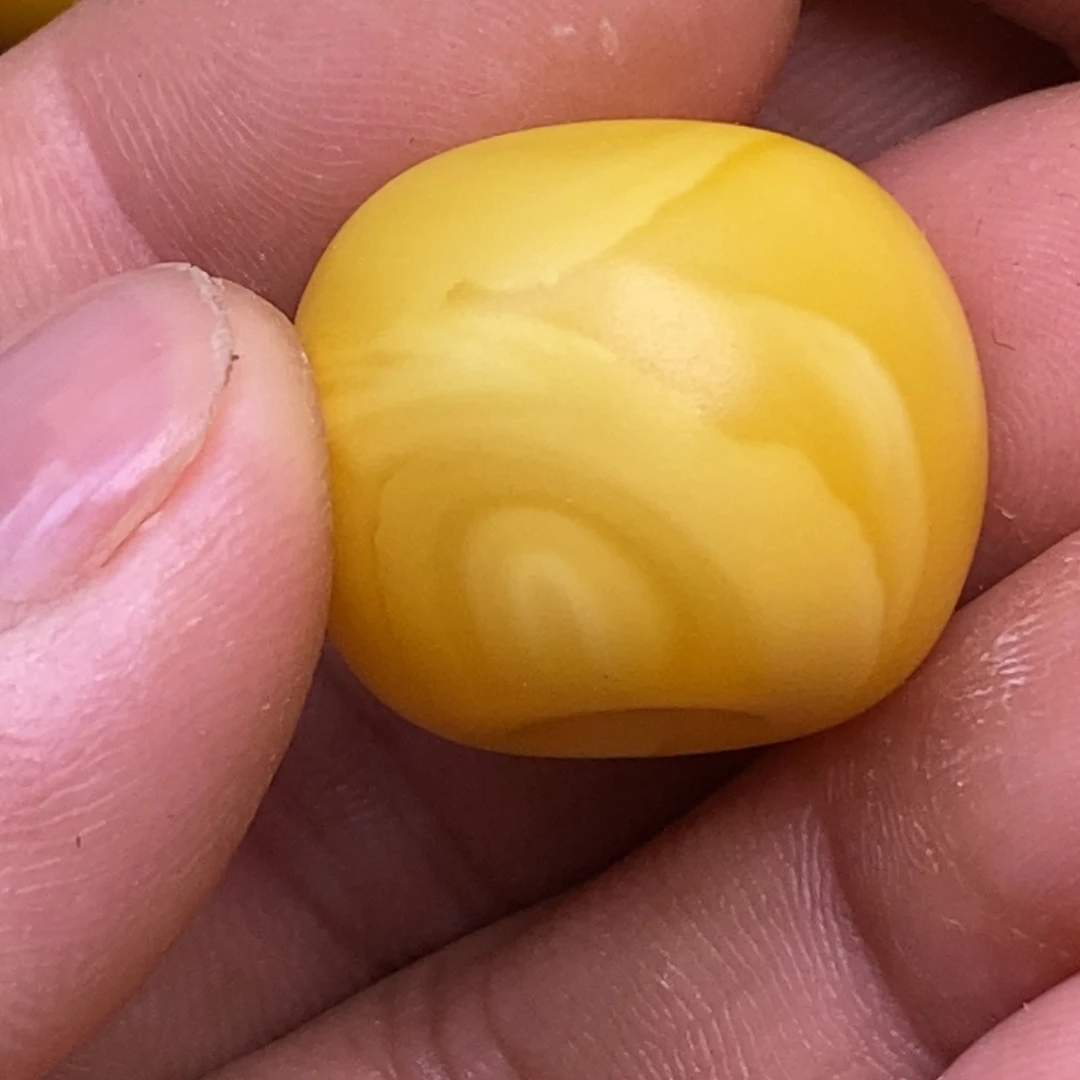 未镶嵌蜜蜡珠宝奇石