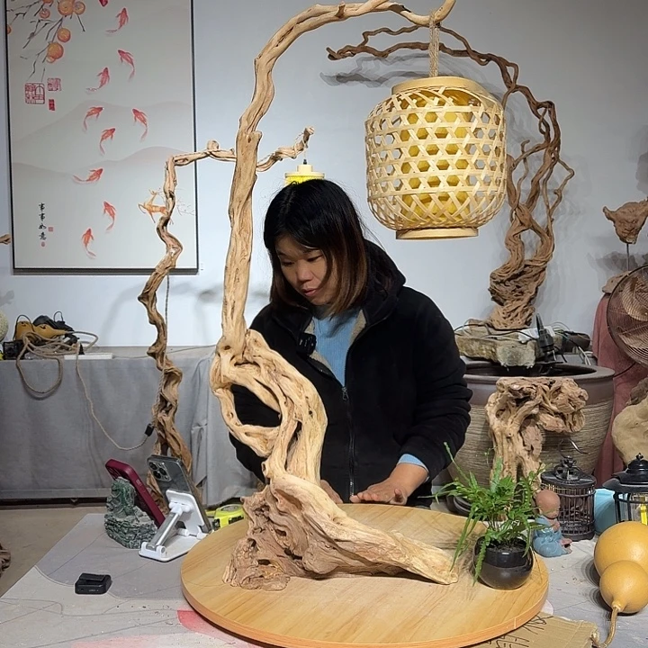 鹿***e杜鹃根和杜鹃叶都很好看