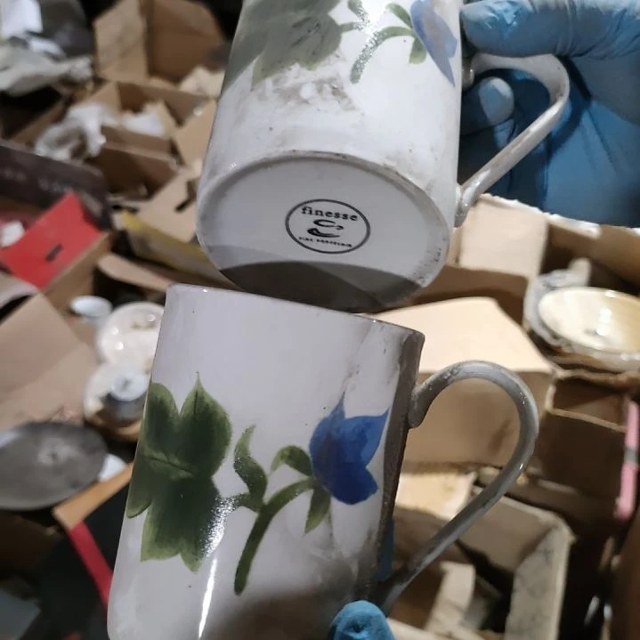 摆件陶瓷盘子碗啥都有