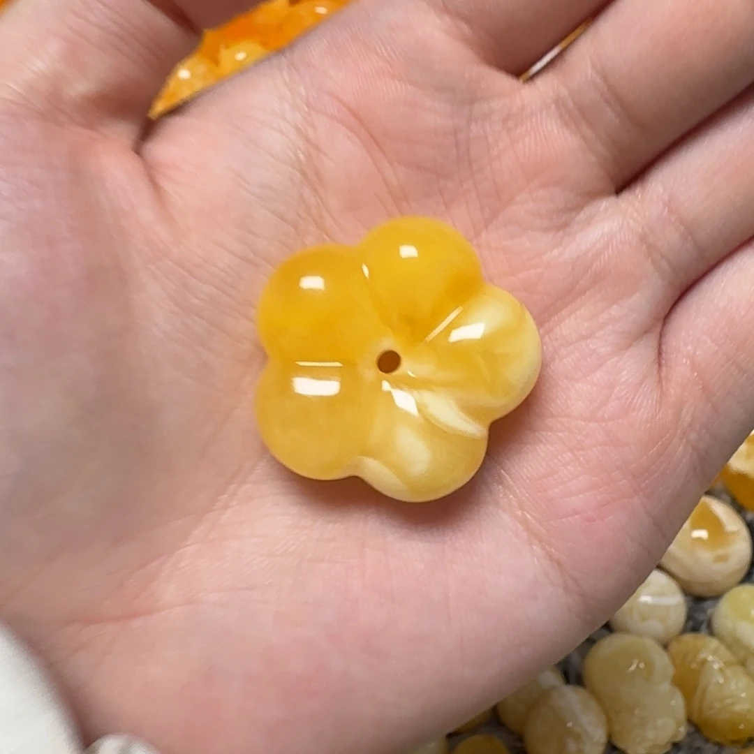 琥珀未镶嵌裸石蜜蜡花