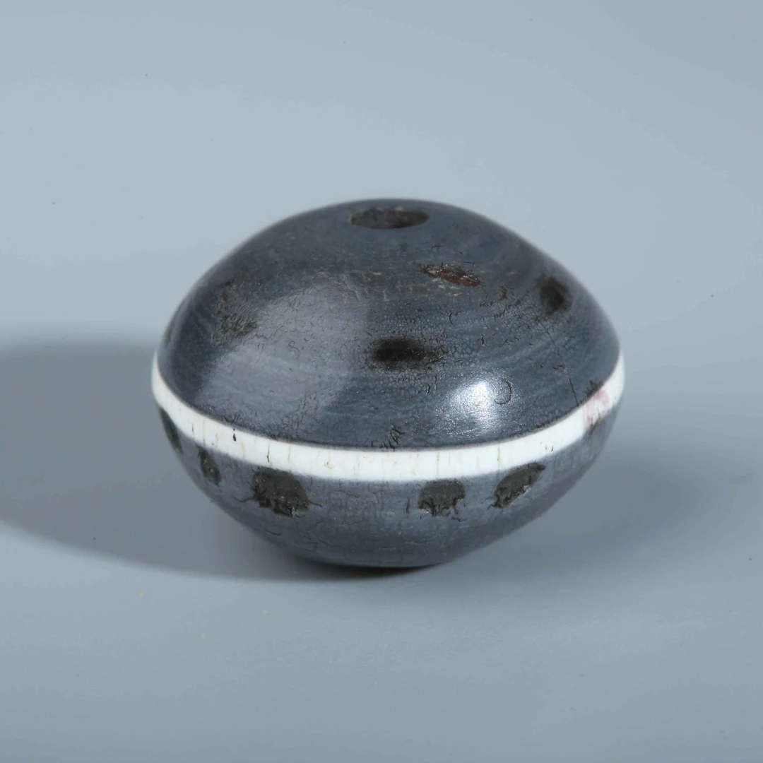 H12-011 藏系地埋一线缠丝玛瑙药师珠 15.9*11.6mm